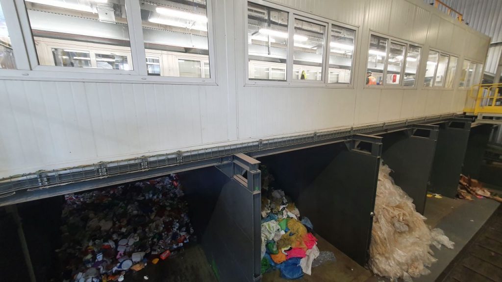 Nowa linia sortowni odpadów w Krośnie